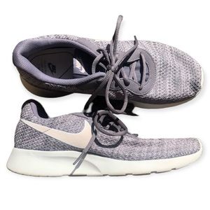 Nike Tanjun Premium Gunsmoke Guava Ice